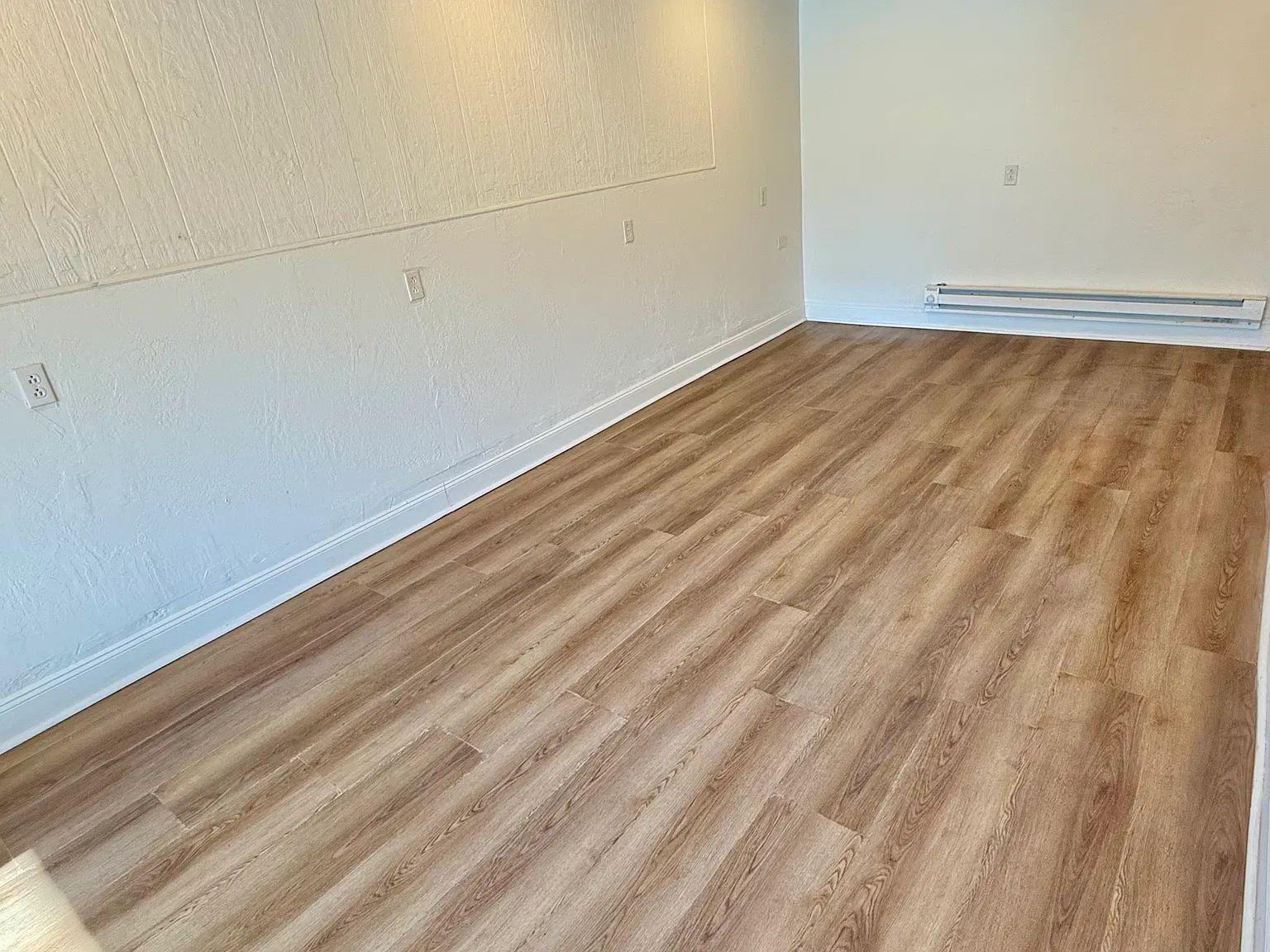 Studio, 550 sqft, $700 — Photo 2