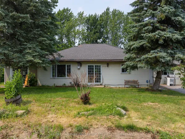 469 Absalom Rd, Loyalist, ON K0H 1G0