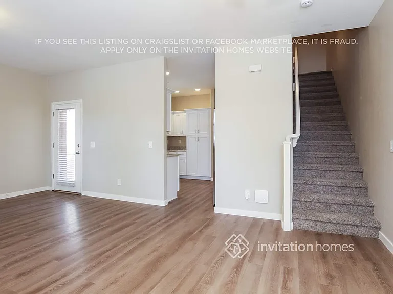 7 N 88th Ave — Photo 4
