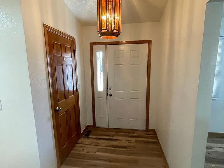 2315 43rd Avenue Ct — Photo 3