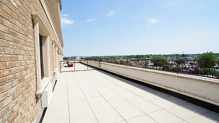 Rented by Karten & Lowe New York Real Estate LLC