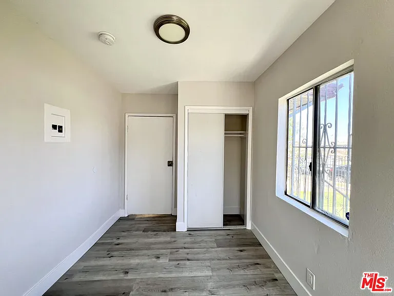 254 E Lanzit Ave #1 — Photo 32