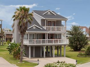 4120 Spoonbill Ln, Galveston, TX 77554