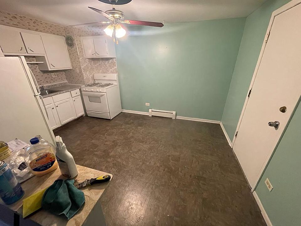 2nd image of 6844 W 111th Pl #3A