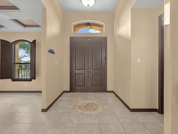 4th image of 202 Butia Dr