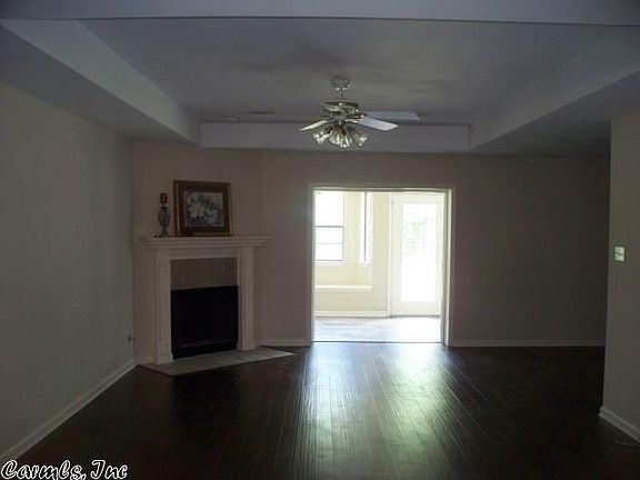 2nd image of 924 Elkhorn Ct