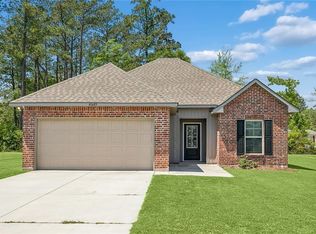 41685 Whisper Woods Rd, Ponchatoula, LA 70454