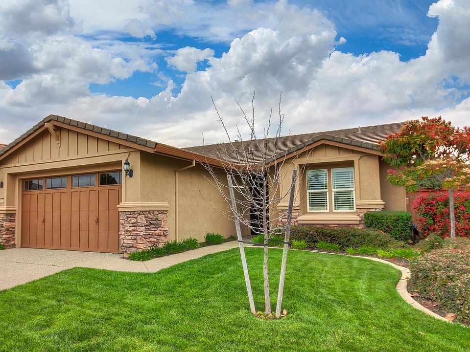 2nd image of 9951 Sheffield Way