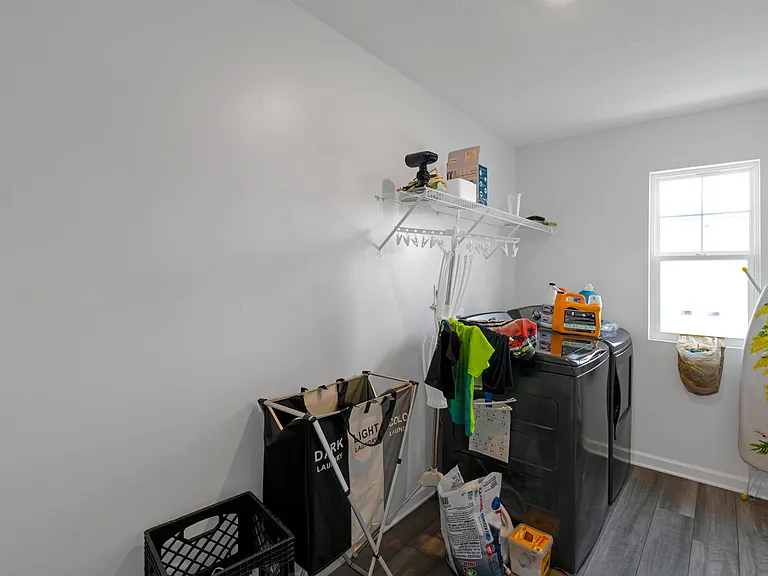 165 Cape May Dr — Photo 17