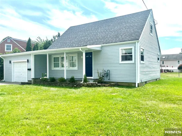 3 Truman Pl, Moonachie, NJ 07074