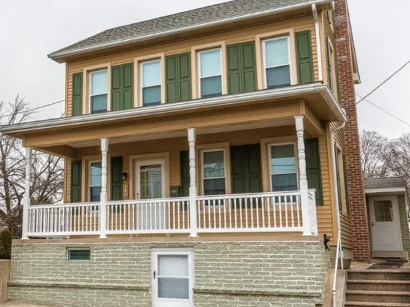 621 Main St, Shoemakersville, PA 19555