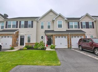 1156 Westminster Dr, Breinigsville, PA 18031