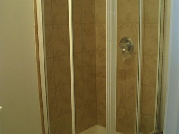 4th image of 1402 N Greenview Ave APT 1