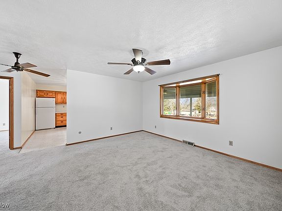 4th image of 3552 Ellen Dr