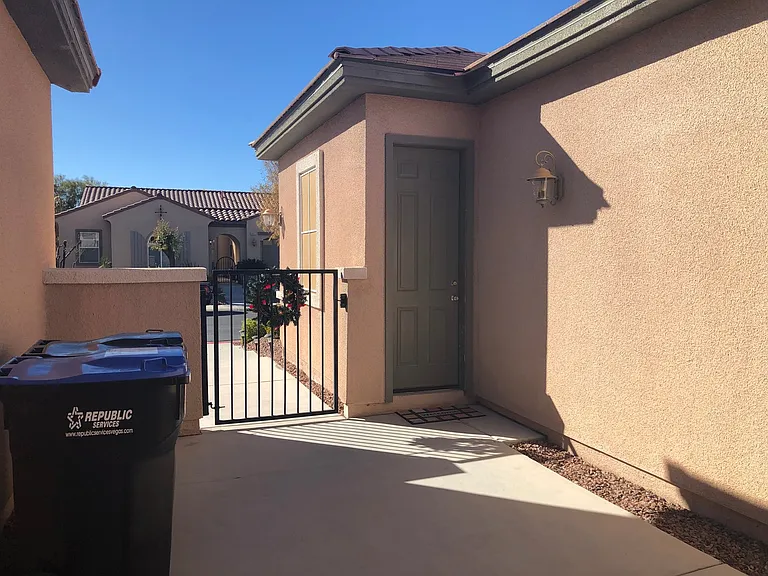 6892 Homing Pigeon Pl — Photo 3