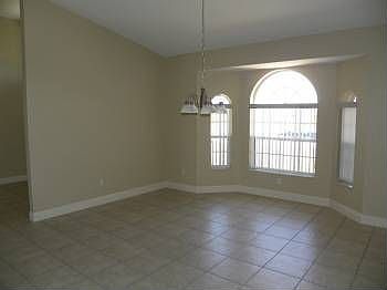 5th image of 1626 NW 36th Pl