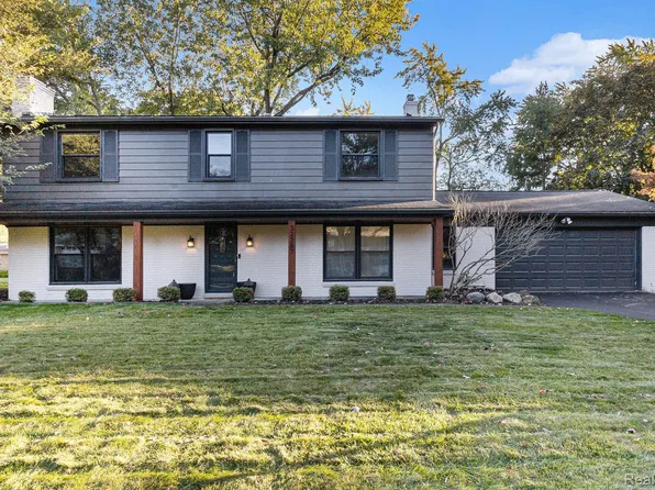 32287 Craftsbury Rd, Farmington Hills, MI 48334