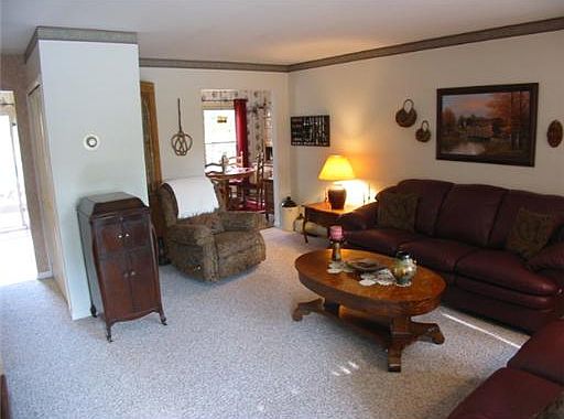 4th image of 2040 Yeoman Ct