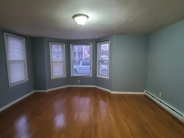 18 Gardner St #1 — Photo 5