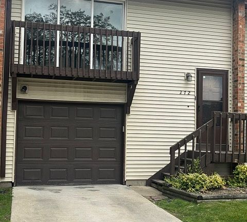 2nd image of 272 Old Elm Dr