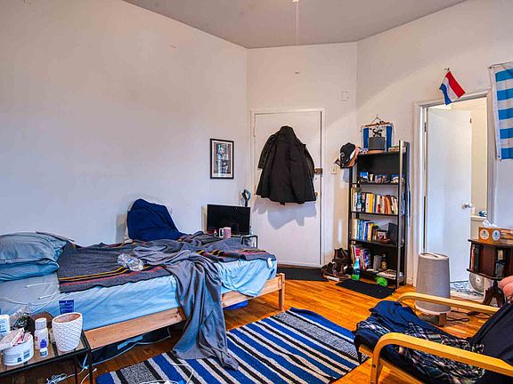 100 F St SE #4-2_03132023