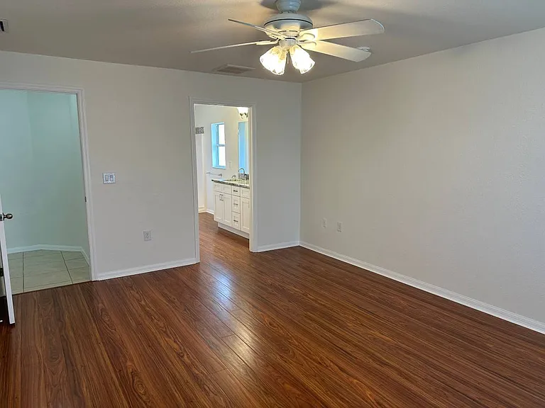1603 NE 34th Ln — Photo 21