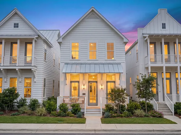 1366 E Crosby Rd, Carrollton, TX 75006