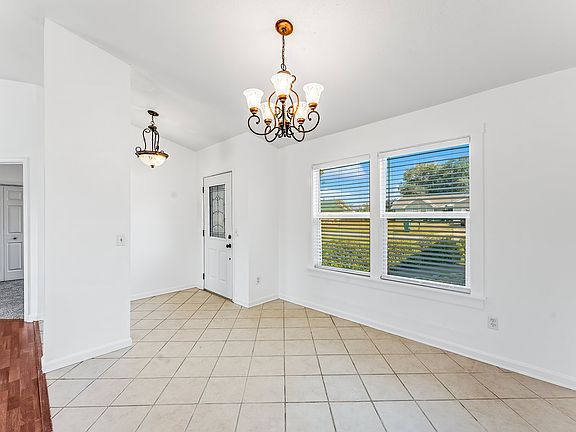 5th image of 6824 Forsythe Dr