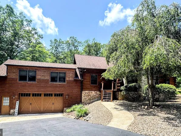 2034 Wichita Ln, Hazleton, PA 18202