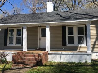 1303 Phillips St, Corinth, MS 38834