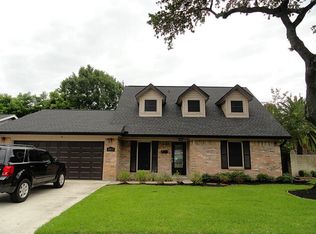 2611 Burke Rd, Pasadena, TX 77502