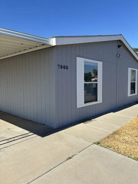 4 bed, 1820 sqft, $1,900 — Photo 2