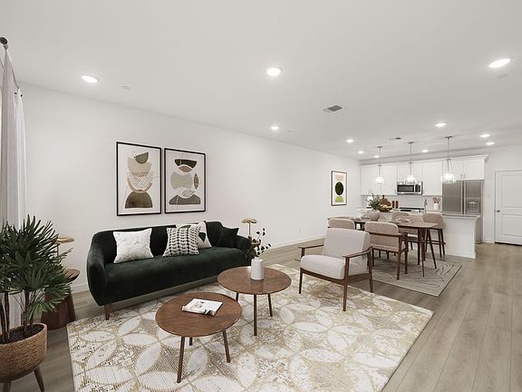 The Pointe at Capp Smith Lake - Tulane Interior Image 2