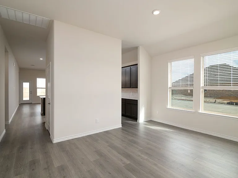 229 Tate Ln — Photo 9