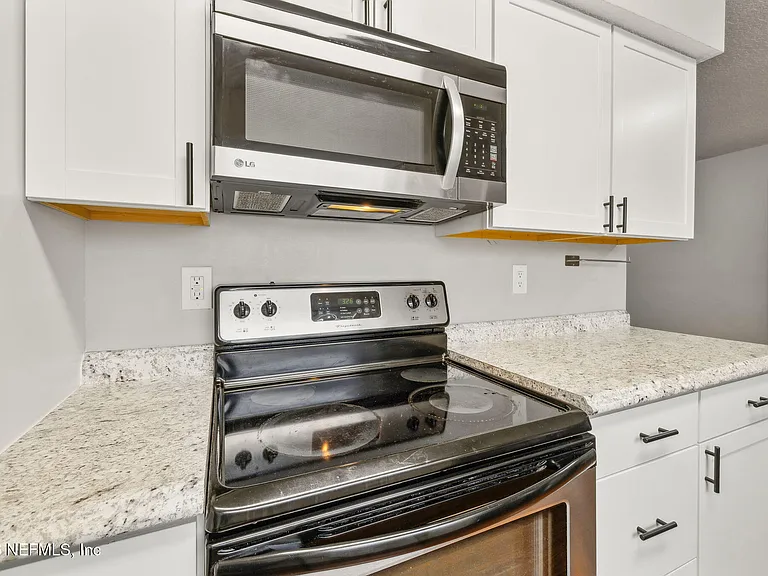 7600 Pheasant Run Dr — Photo 17