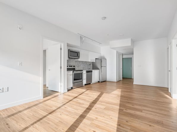 2 bedroom rental in Vancouver — photo 12