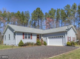 44 Kenwood Rd, Montross, VA 22520