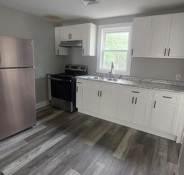 31 William St — Photo 2