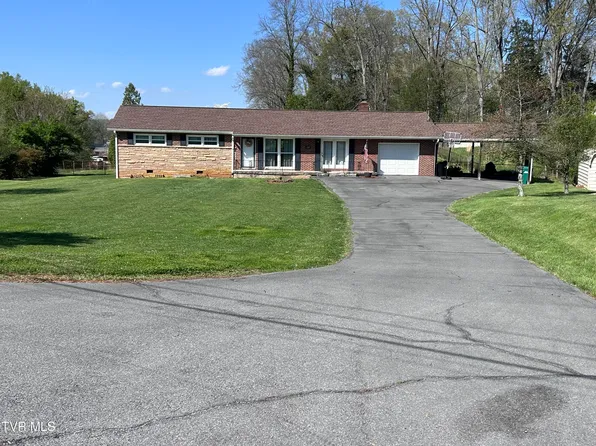 128 Lakeview Cir, Kingsport, TN 37663