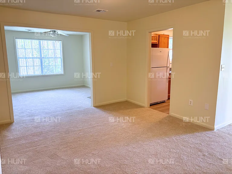51 Washington Dr — Photo 3