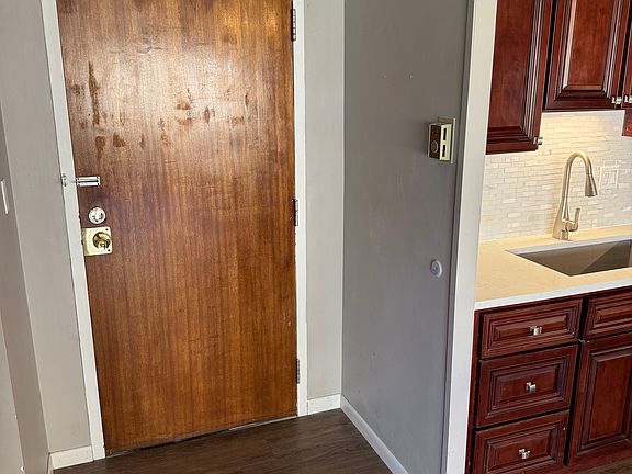 4th image of 12520 Edgewater Dr APT 609