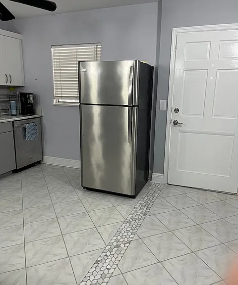 4940 Vincennes St #101 — Photo 6