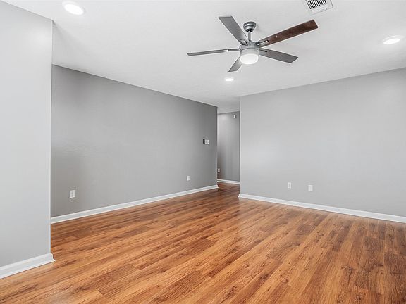 5th image of 2470 Remington Rd