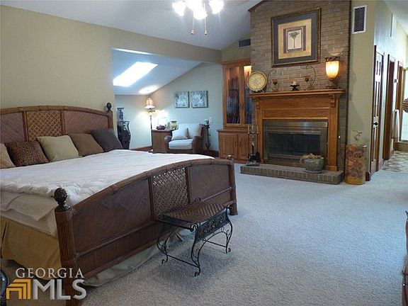 3rd image of 2071 W Hightower Trl
