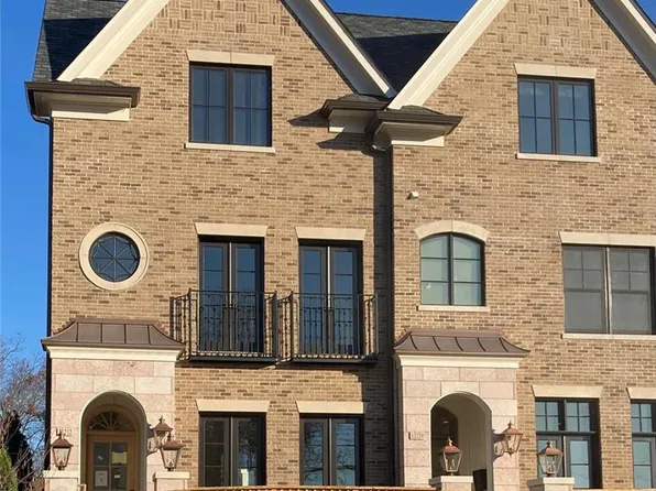 122 Gay Ave, Clayton, MO 63105