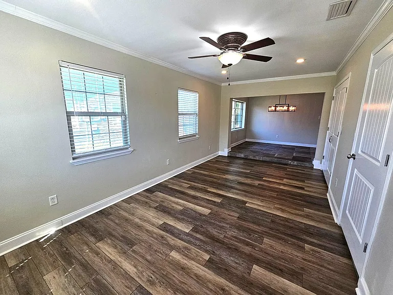 106 N Macarthur Ave — Photo 11