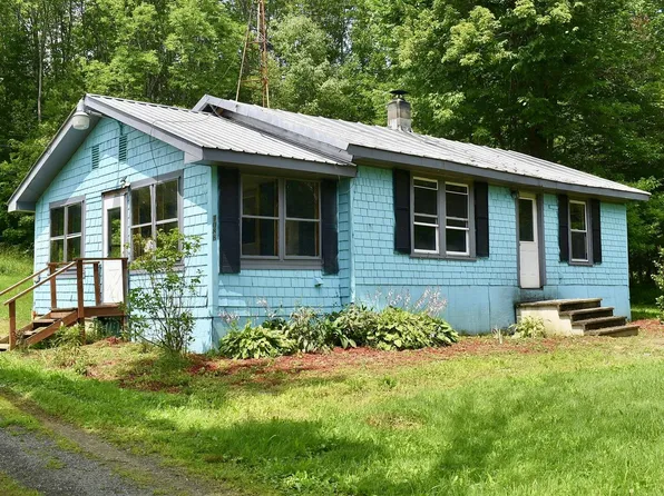 1088 Fairbanks Road, Farmington, ME 04938