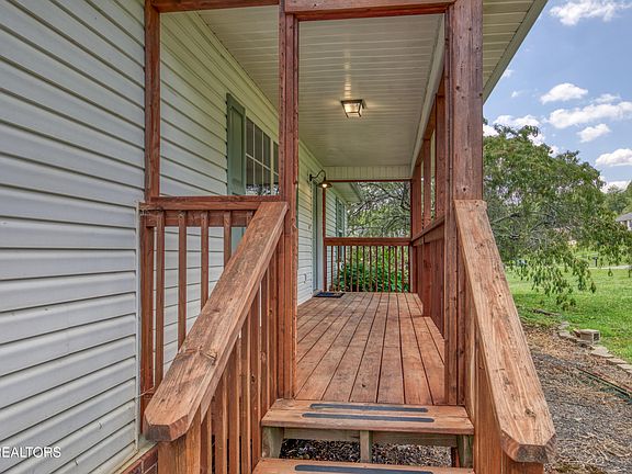 4th image of 1233 Buford Ct