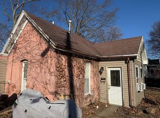 105 N Lynn St, Urbana, IL 61802