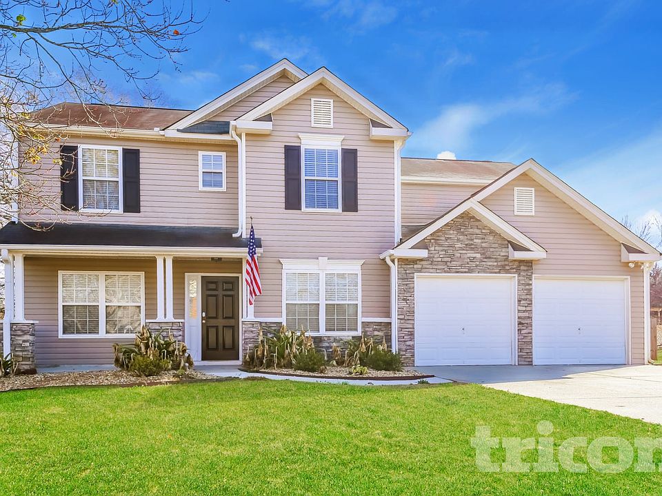 1st image of 41 Walden Xing NW